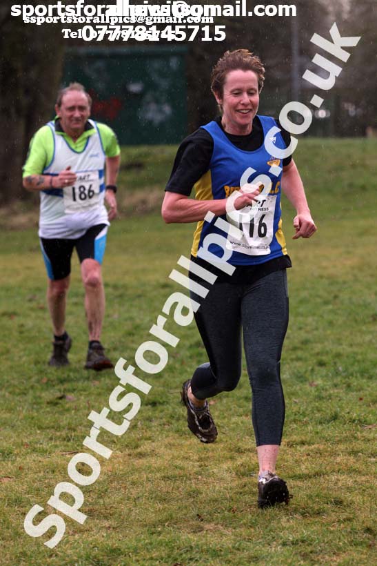 Womens 35s and over and mens 65 and over, 2018 North Eastern Masters, Darlington. Photo: David T. Hewitson/Sports for All Pics